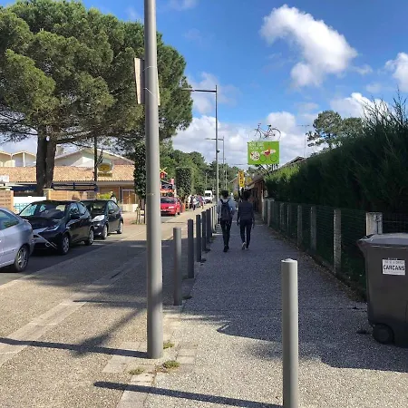 Maison 2 Chambres Et 2 Lits Simple Jardin En Centre Ville بيت للعطل *
