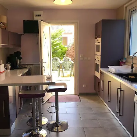 Holiday home Maison Et Jardin En Centre Carcans